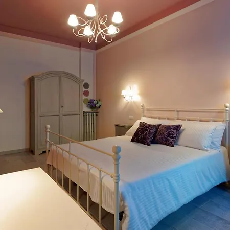 White Ribbon Vendégház 3*